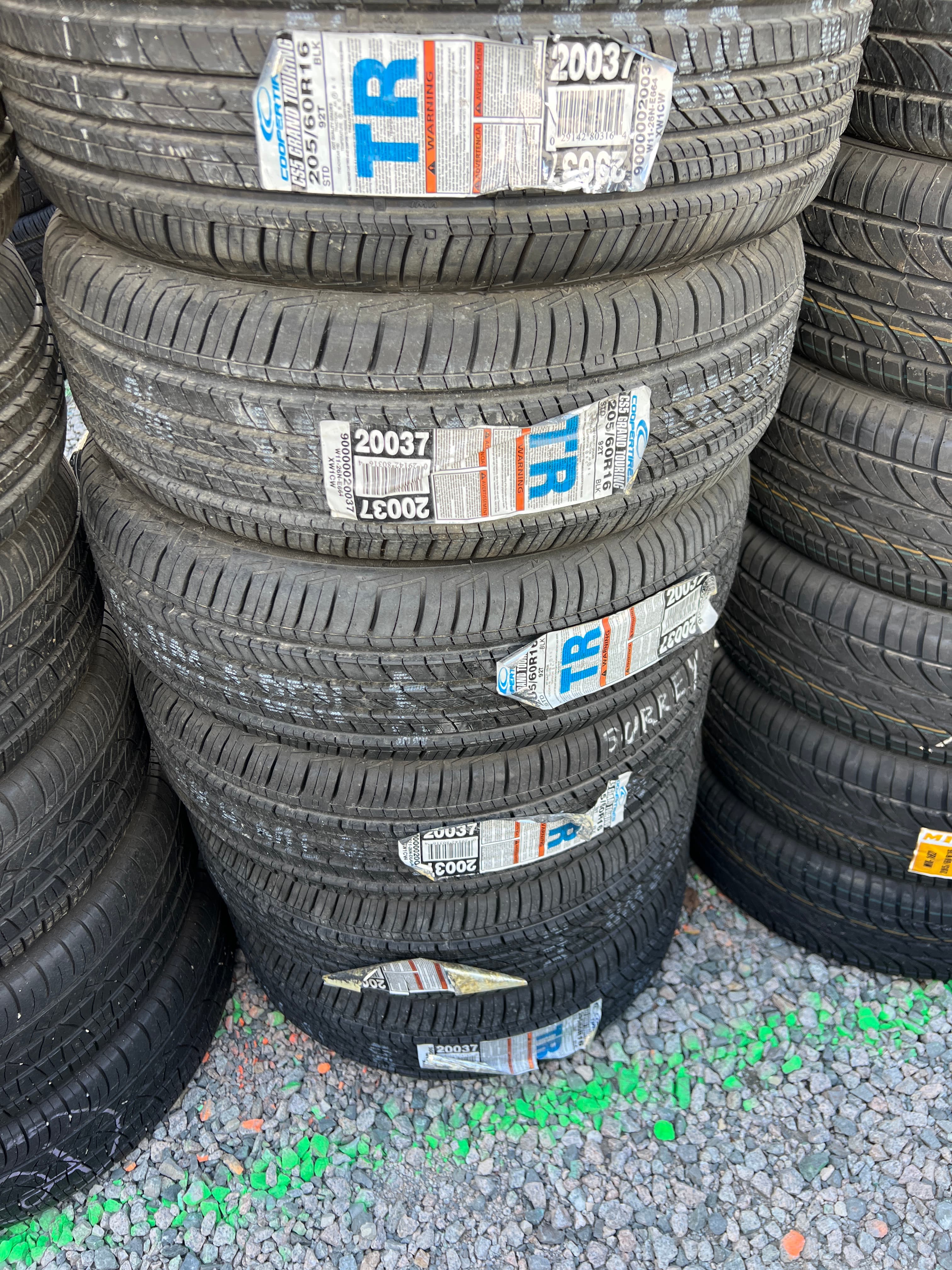 COOPER CS5 205/60R16