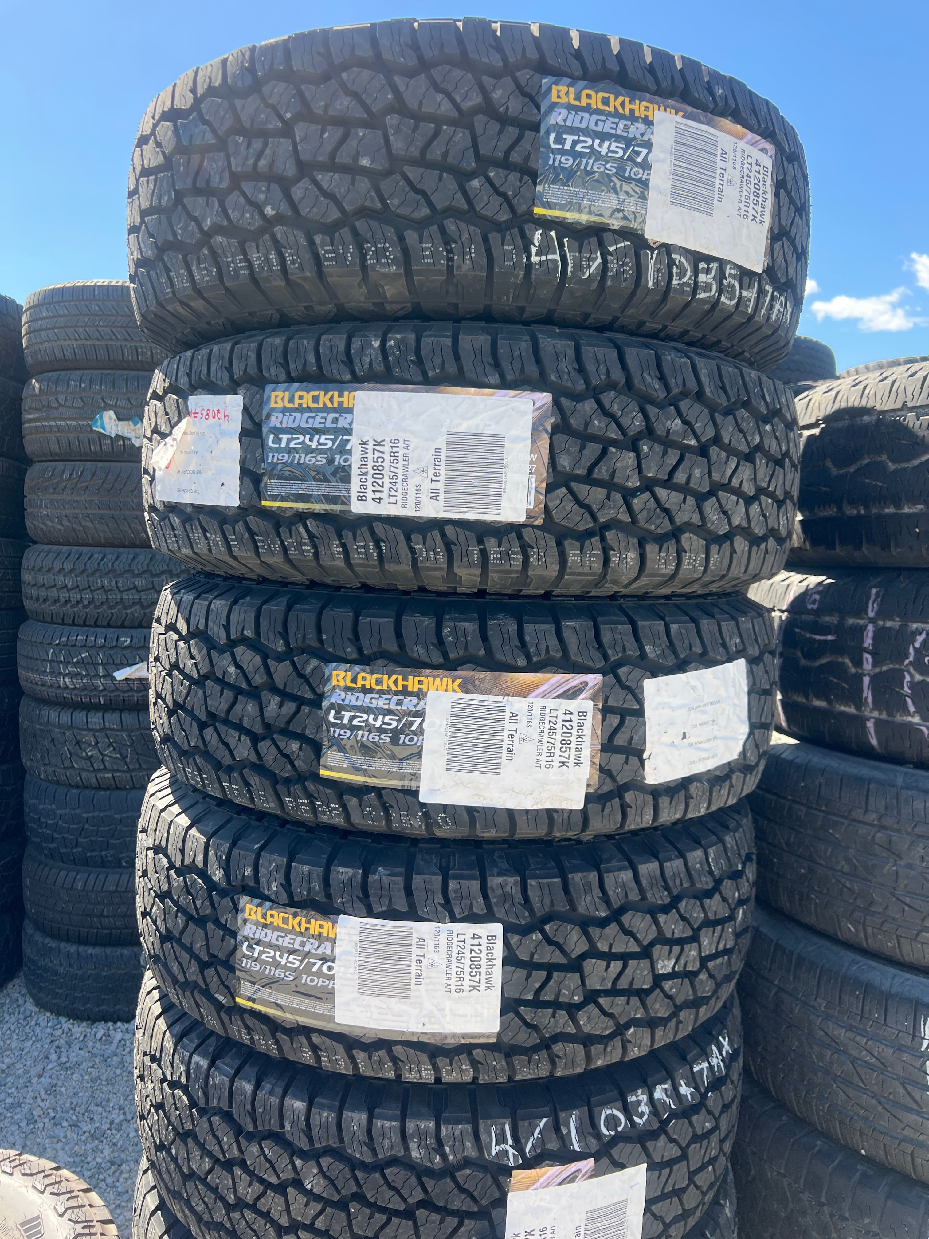 BLACKHAWK Ridgecrawler LT245/75R16